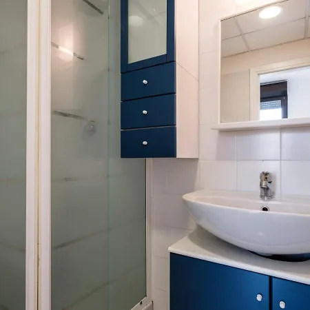 Resart Iacomus Otel *