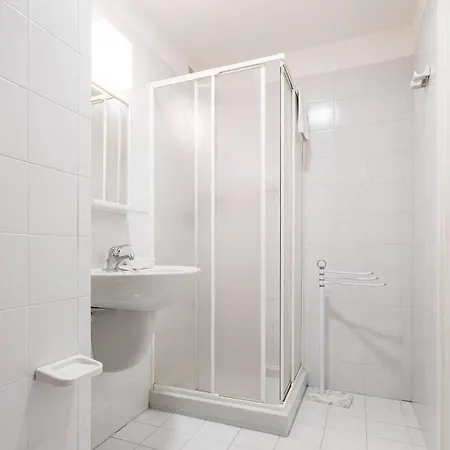 Resart Iacomus Hotel